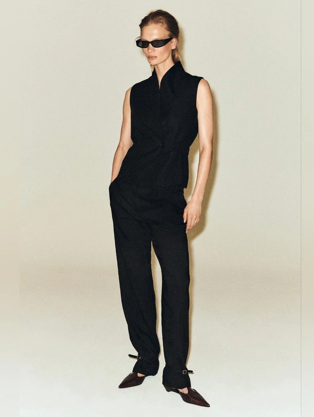 Linen Tapered Leg Pants - Black